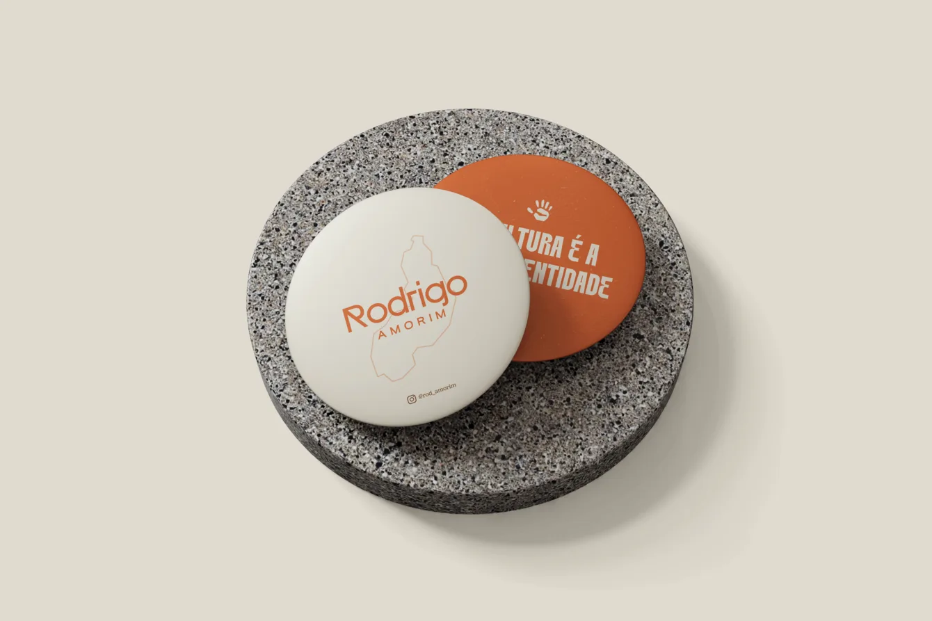 Bottons Rodrigo Amorim
